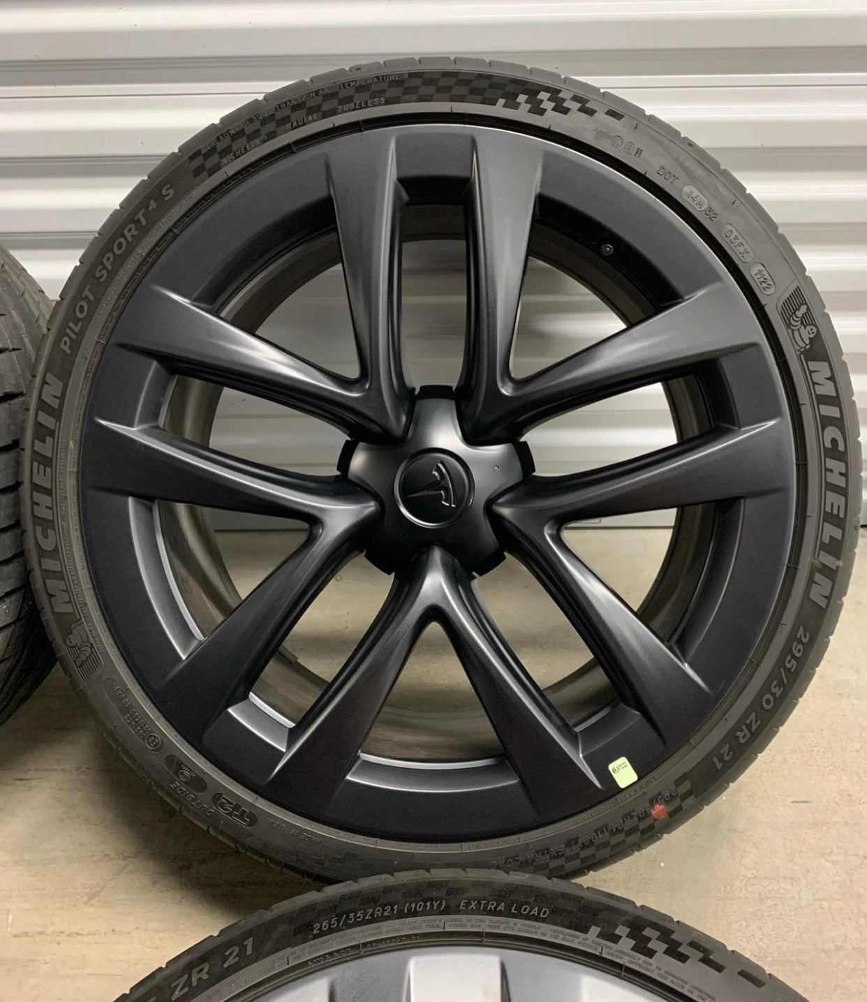 OEM Tesla Model S Plaid 21” Wheel & Tire Set